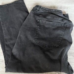 Lane Bryant Low Rise Super Stretch Black Capris Woman’s Plus 28W